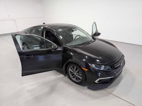 Used 2020 Honda Civic EX image 16