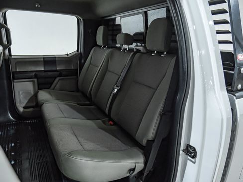 Used 2021 Ford F250 XL w/ Power Equipment Group image 34