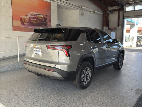 New 2026 Chevrolet Equinox LT image 8