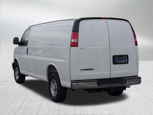 New 2025 Chevrolet Express 2500 w/ Driver Convenience Package image 10