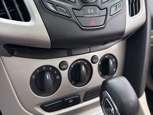 Used 2013 Ford Focus SE image 23