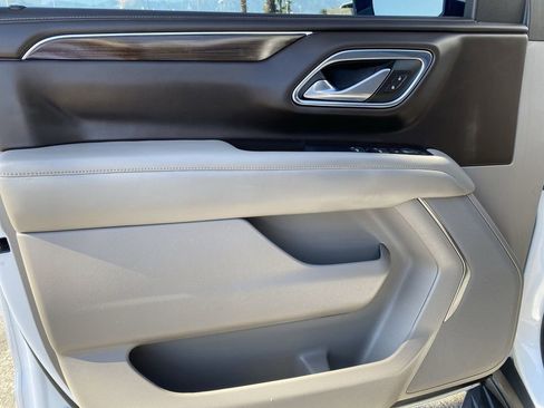 Used 2023 GMC Yukon SLE image 22