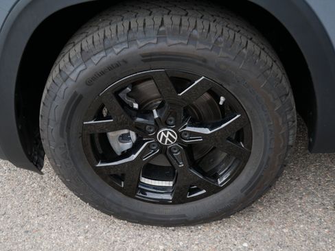 Certified 2024 Volkswagen Atlas Peak Edition SEL image 15
