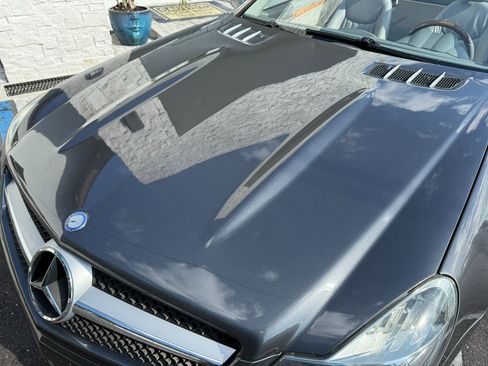 Used 2012 Mercedes-Benz SL 550 image 12