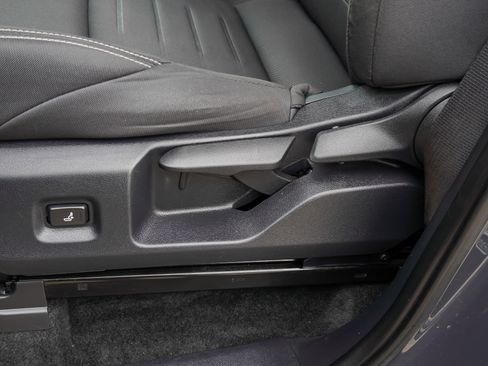 Certified 2024 Toyota Tacoma TRD Sport image 17