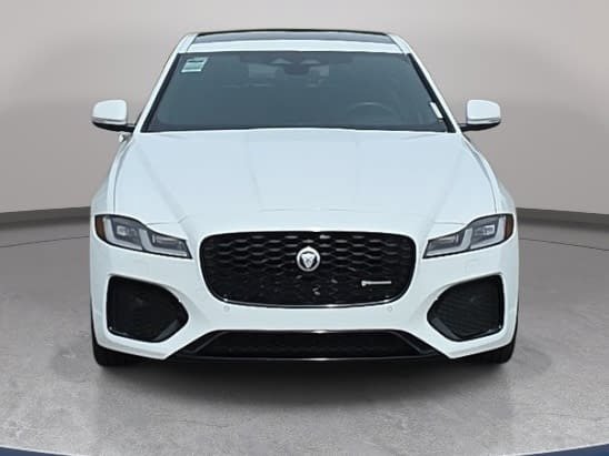 Used 2023 Jaguar XF R-Dynamic SE AWD/4WD image 2