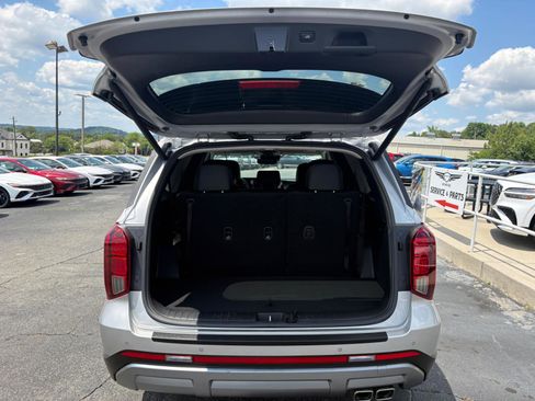 Used 2025 Hyundai Palisade SEL FWD image 6