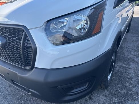 New 2025 Ford Transit 250 148 Medium Roof image 9