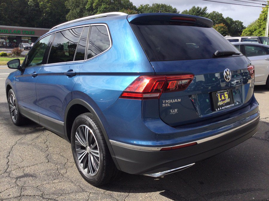 Used 2018 Volkswagen Tiguan SEL AWD/4WD image 10
