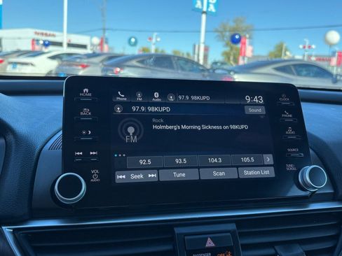 Used 2021 Honda Accord LX image 23