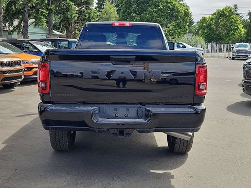 New 2026 RAM 3500 Big Horn AWD/4WD image 6