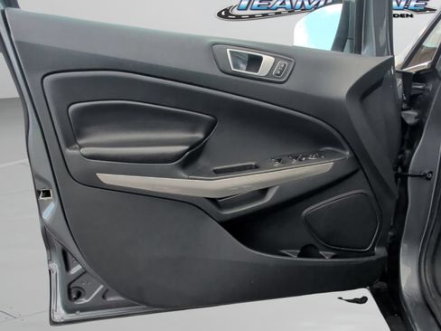 Used 2021 Ford EcoSport Titanium AWD/4WD image 25