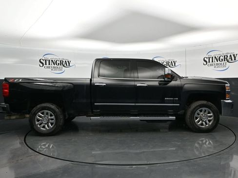Used 2019 Chevrolet Silverado 2500 LTZ w/ Duramax Plus Package AWD/4WD image 8