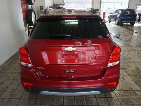 Used 2019 Chevrolet Trax LT w/ LT Convenience Package image 15