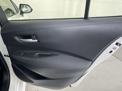 Used 2020 Toyota Corolla LE image 20