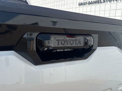 New 2026 Toyota Tundra Platinum AWD/4WD image 33