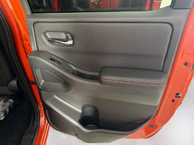 Used 2025 Nissan Frontier PRO-4X w/ Interior Protection Package AWD/4WD image 27