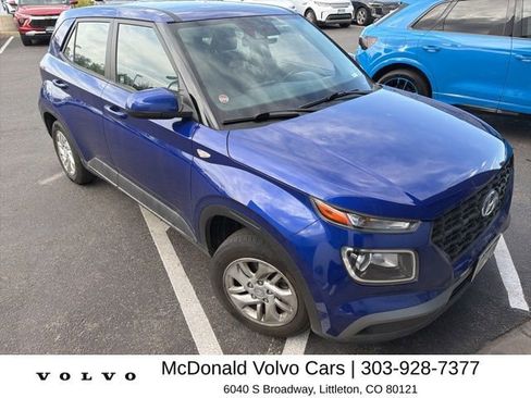 Used 2021 Hyundai Venue SE FWD image 2
