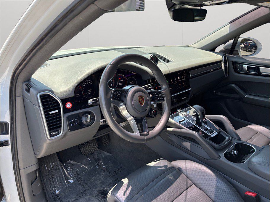 Used 2022 Porsche Cayenne Platinum Edition AWD/4WD image 5