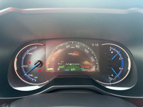 Certified 2025 Toyota RAV4 XLE AWD/4WD image 21