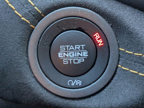 Used 2022 Dodge Durango R/T w/ Hemi Orange Plus Package image 35