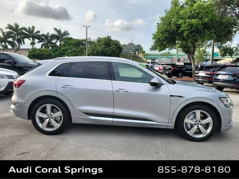 Used 2019 Audi e-tron Premium Plus image 9