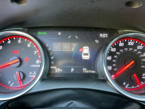 Used 2019 Toyota Camry XSE FWD image 15