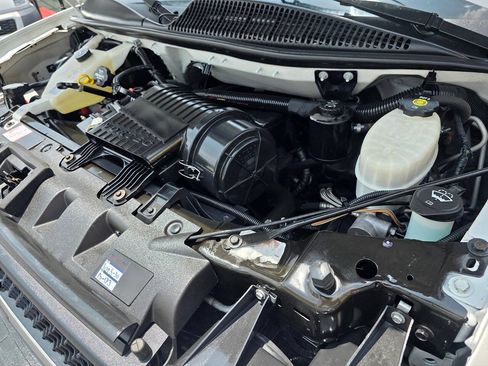 Used 2019 Chevrolet Express 3500 w/ Power Convenience Package RWD image 22