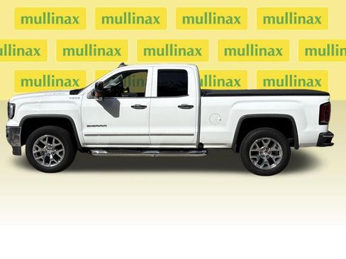 Used 2017 GMC Sierra 1500 SLT w/ Max Trailering Package image 10