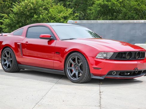 Used 2011 Ford Mustang GT Premium w/ Electronics Pkg RWD image 1
