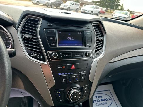 Used 2018 Hyundai Santa Fe Sport image 32