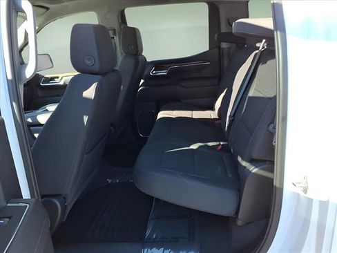 Used 2025 Chevrolet Silverado 1500 LT image 12