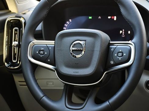 New 2026 Volvo XC40 B5 Plus w/ Protection Package Premier image 20