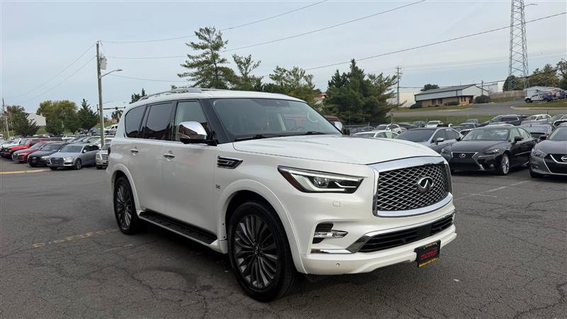Used 2018 INFINITI QX80 4WD w/ Deluxe Technology Package image 3