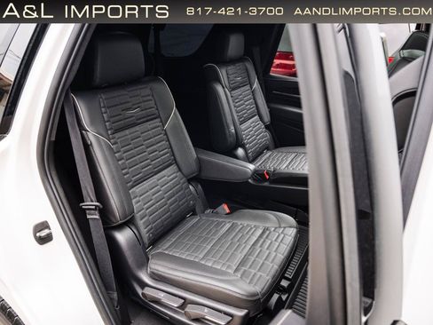 Used 2022 Cadillac Escalade Sport Platinum w/ Heavy-Duty Trailer Package AWD/4WD image 60
