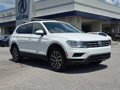 Used 2021 Volkswagen Tiguan SE AWD/4WD image 2
