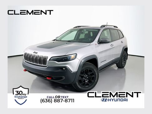 Used 2021 Jeep Cherokee Trailhawk w/ Trailer Tow Group AWD/4WD image 1