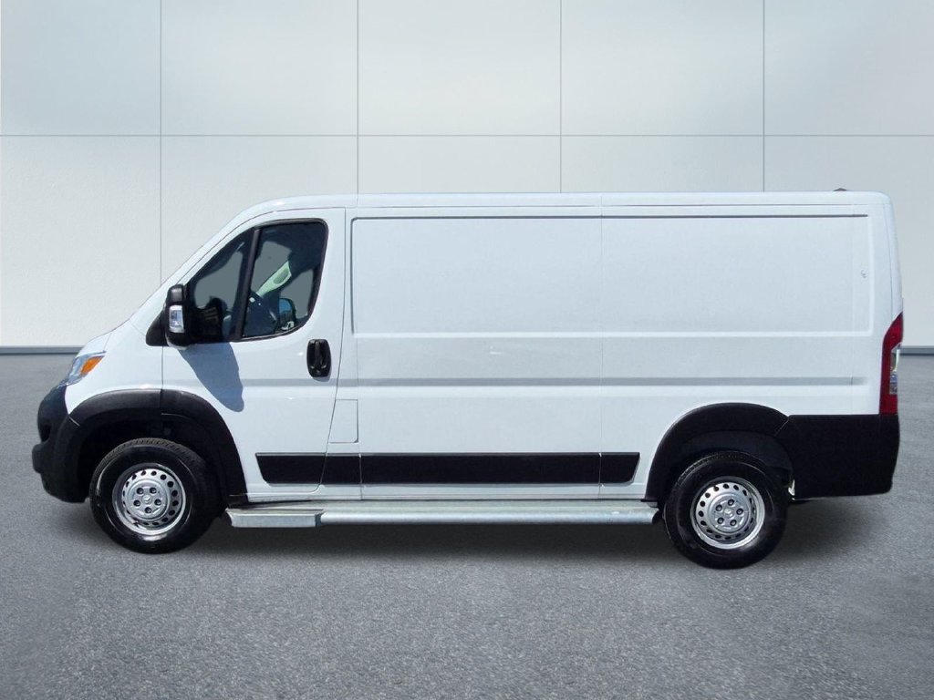 Used 2025 RAM ProMaster 2500 w/ U-Haul Equipment Group FWD image 3