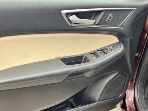 Used 2024 Ford Edge SEL w/ Convenience Package AWD/4WD image 11