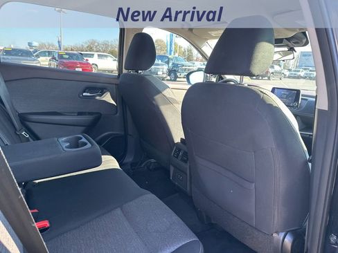 Used 2023 Nissan Rogue SV image 8