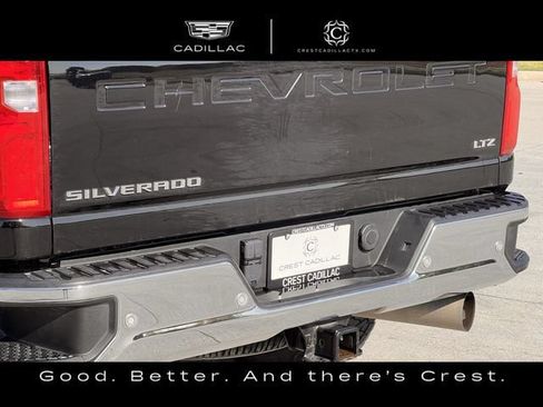 Used 2022 Chevrolet Silverado 2500 LTZ w/ LTZ Plus Package AWD/4WD image 7