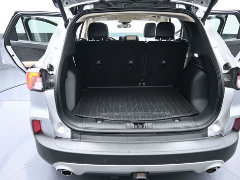 Used 2020 Ford Escape Titanium image 16