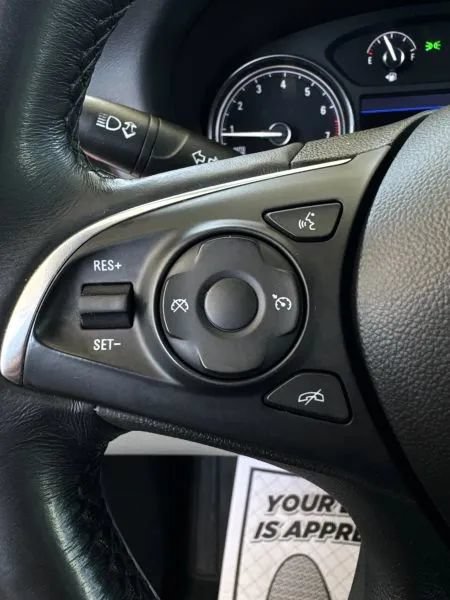 Used 2021 Buick Enclave Essence FWD image 32