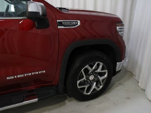 Used 2024 GMC Sierra 1500 SLT w/ SLT Premium Plus Package AWD/4WD image 34
