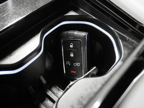 Certified 2022 Jeep Grand Cherokee L Overland w/ MOPAR Finishing Package image 35