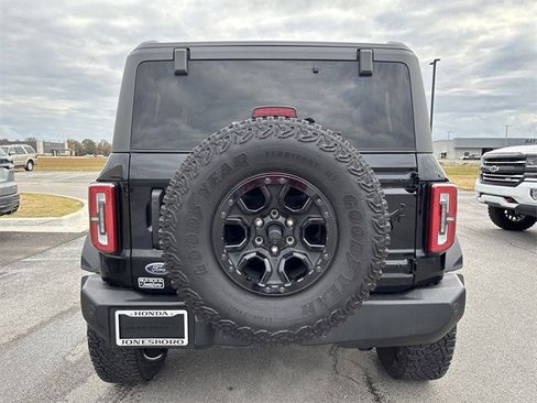 Used 2024 Ford Bronco Wildtrak image 4