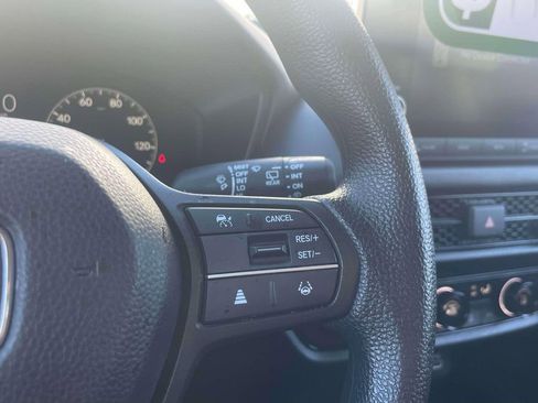 Certified 2024 Honda HR-V LX image 20