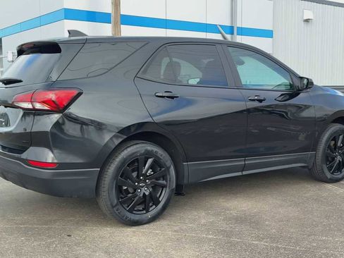 Certified 2023 Chevrolet Equinox LS w/ LS Convenience Package image 2