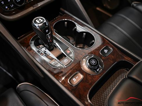 Used 2021 Bentley Bentayga image 73