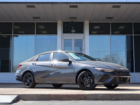 New 2026 Hyundai Elantra Sport FWD image 2